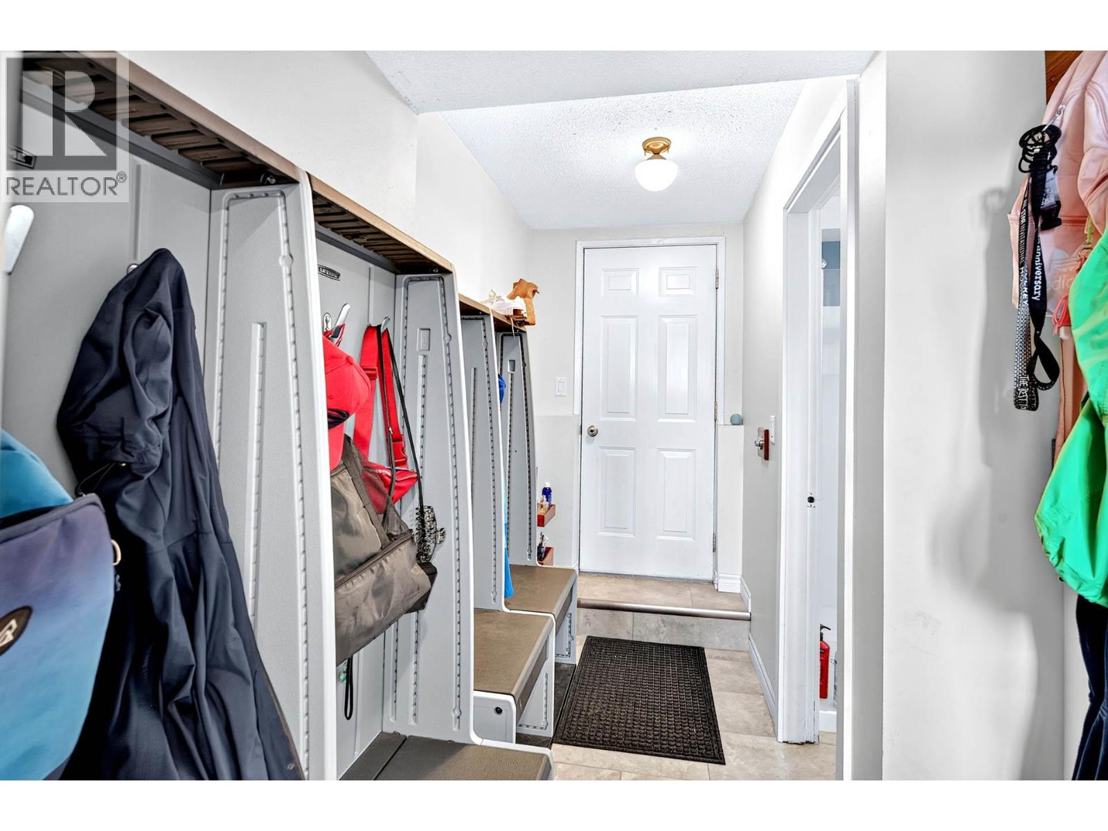 4634 Stevens Drive, Kamloops, British Columbia  V2H 1L5 - Photo 30 - 10401769