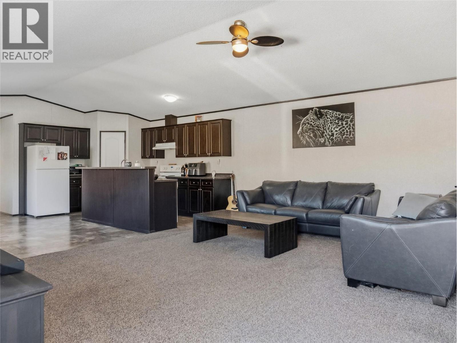 10111 253 Road, Dawson Creek, British Columbia  V0C 2E0 - Photo 7 - 10401956