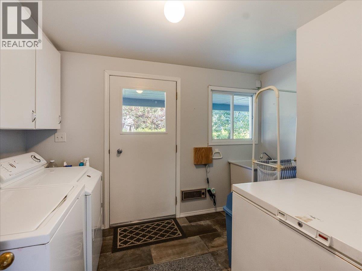 1512 Nasookin Road, Nelson, British Columbia  V1L 6J6 - Photo 24 - 10401928