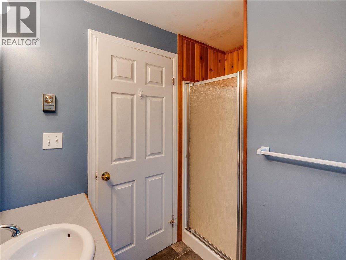 1512 Nasookin Road, Nelson, British Columbia  V1L 6J6 - Photo 31 - 10401928