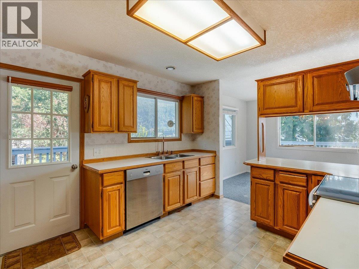 1512 Nasookin Road, Nelson, British Columbia  V1L 6J6 - Photo 39 - 10401928