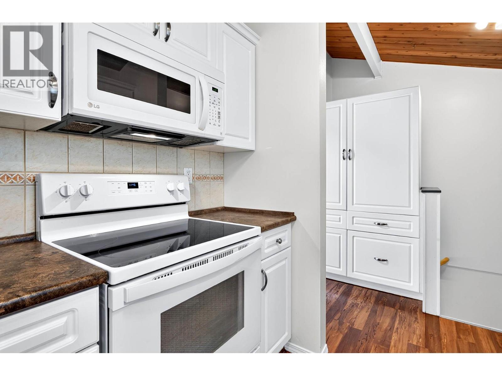 3564 Bank Road, Kamloops, British Columbia  V2B 7A6 - Photo 10 - 10401666