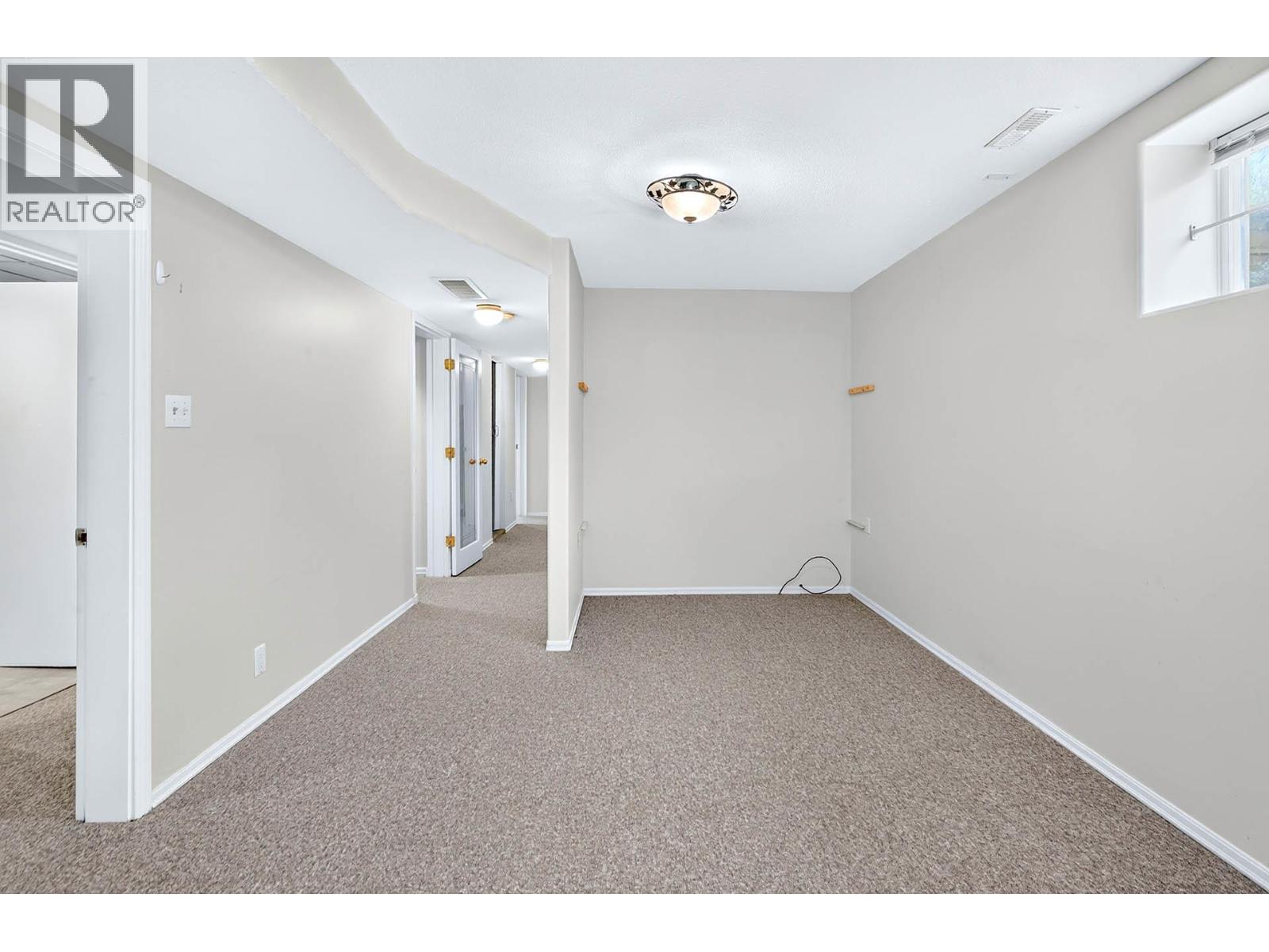 3564 Bank Road, Kamloops, British Columbia  V2B 7A6 - Photo 35 - 10401666