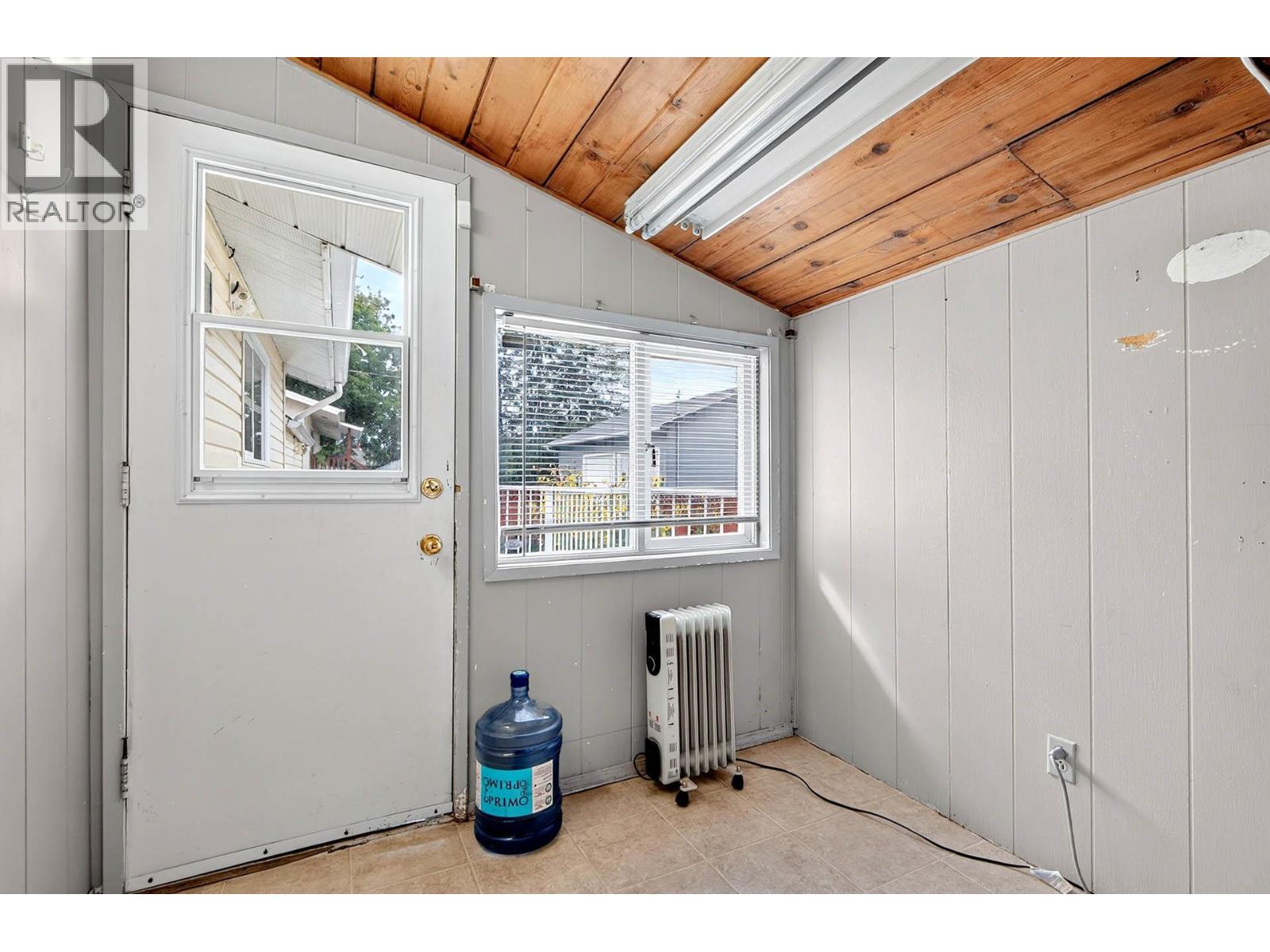 3564 Bank Road, Kamloops, British Columbia  V2B 7A6 - Photo 38 - 10401666