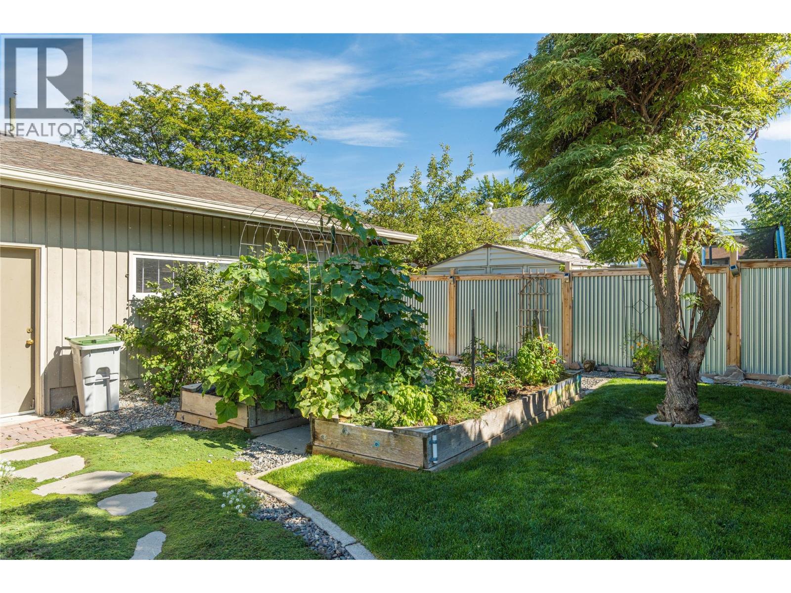 2653 Sunset Drive, Kamloops, British Columbia  V2C 4K4 - Photo 22 - 10401754