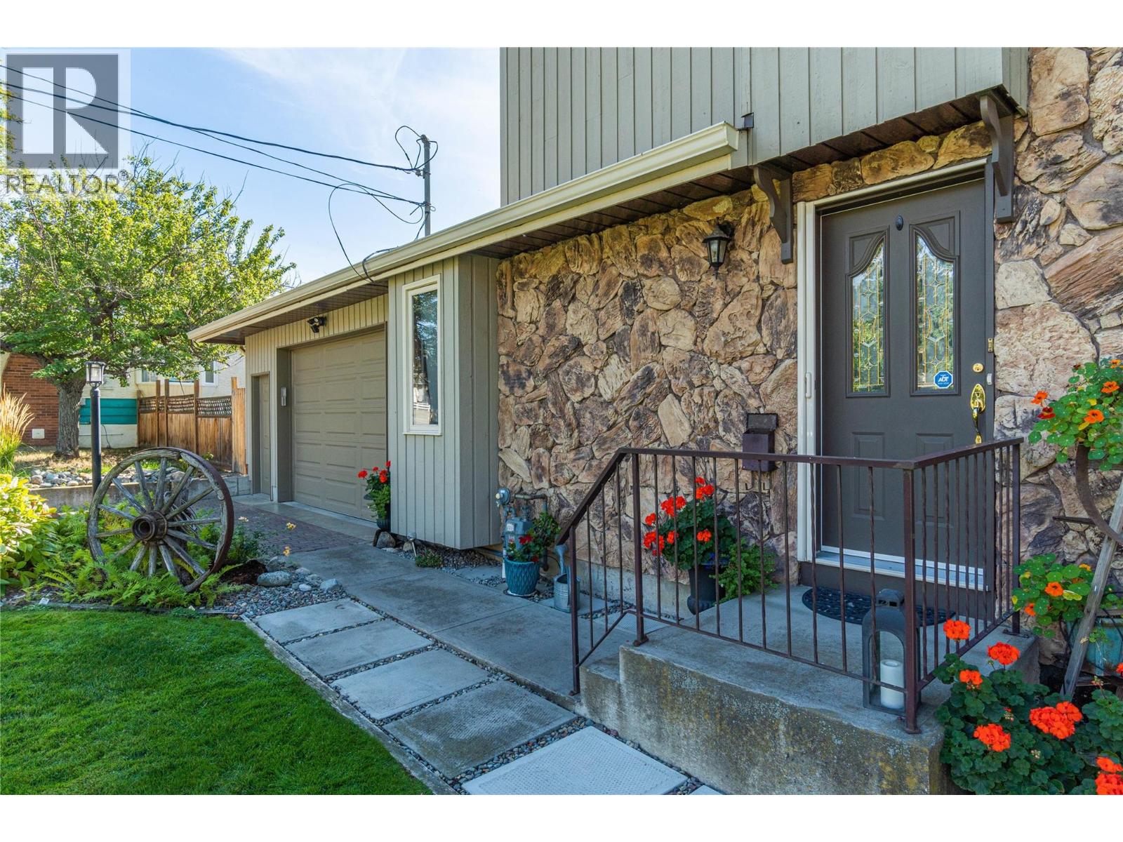 2653 Sunset Drive, Kamloops, British Columbia  V2C 4K4 - Photo 44 - 10401754