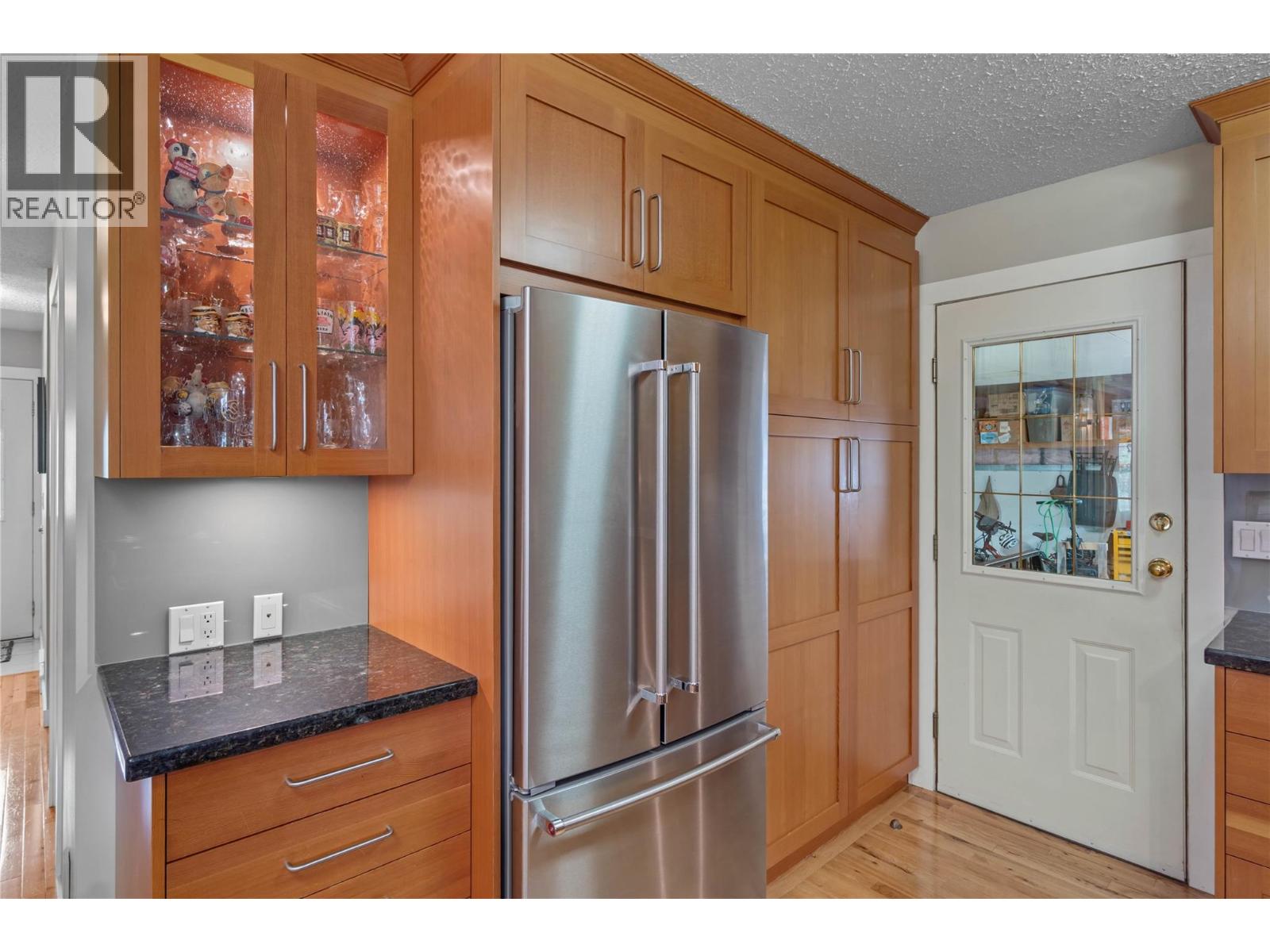 2653 Sunset Drive, Kamloops, British Columbia  V2C 4K4 - Photo 9 - 10401754