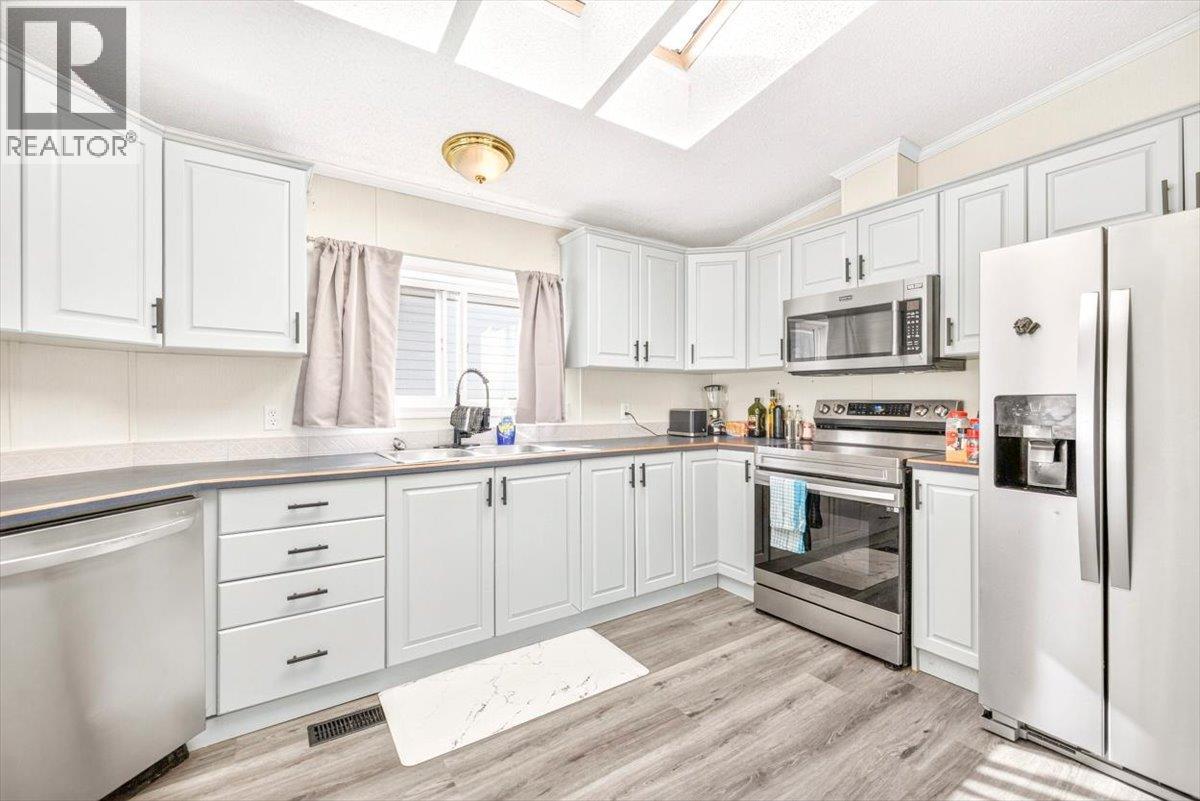 35 Slalom Drive, Fernie, British Columbia  V0B 1M4 - Photo 32 - 10401540