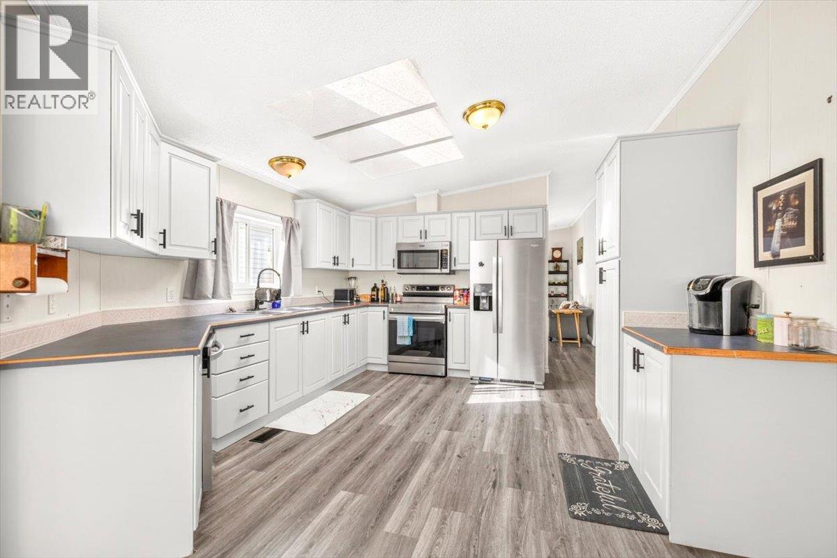 35 Slalom Drive, Fernie, British Columbia  V0B 1M4 - Photo 33 - 10401540