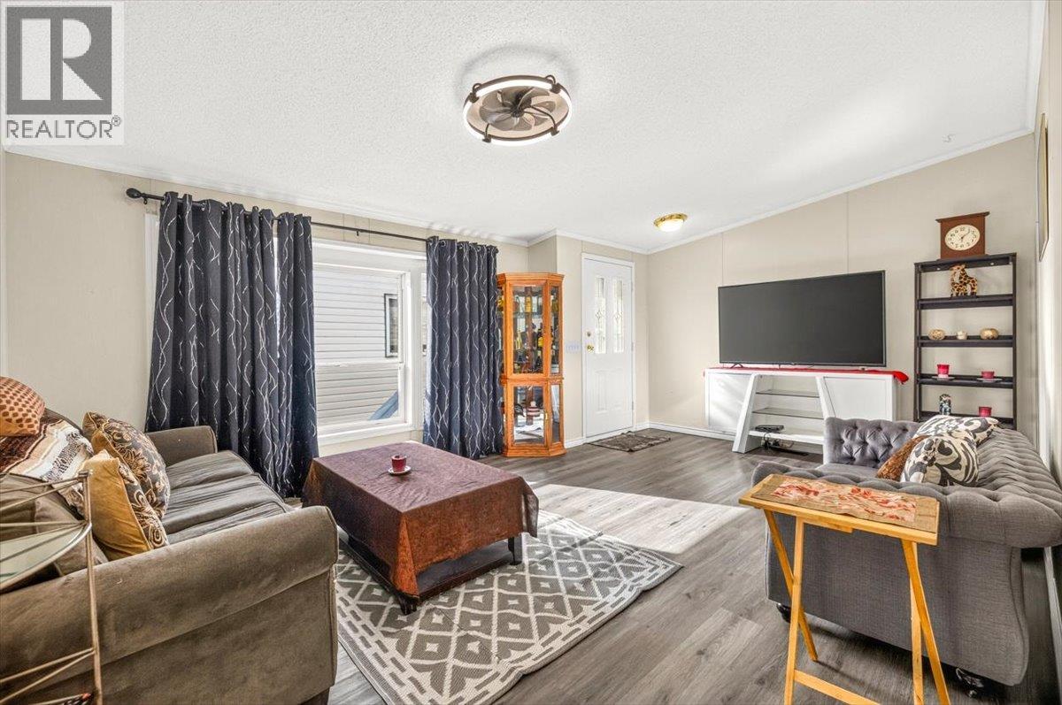 35 Slalom Drive, Fernie, British Columbia  V0B 1M4 - Photo 4 - 10401540