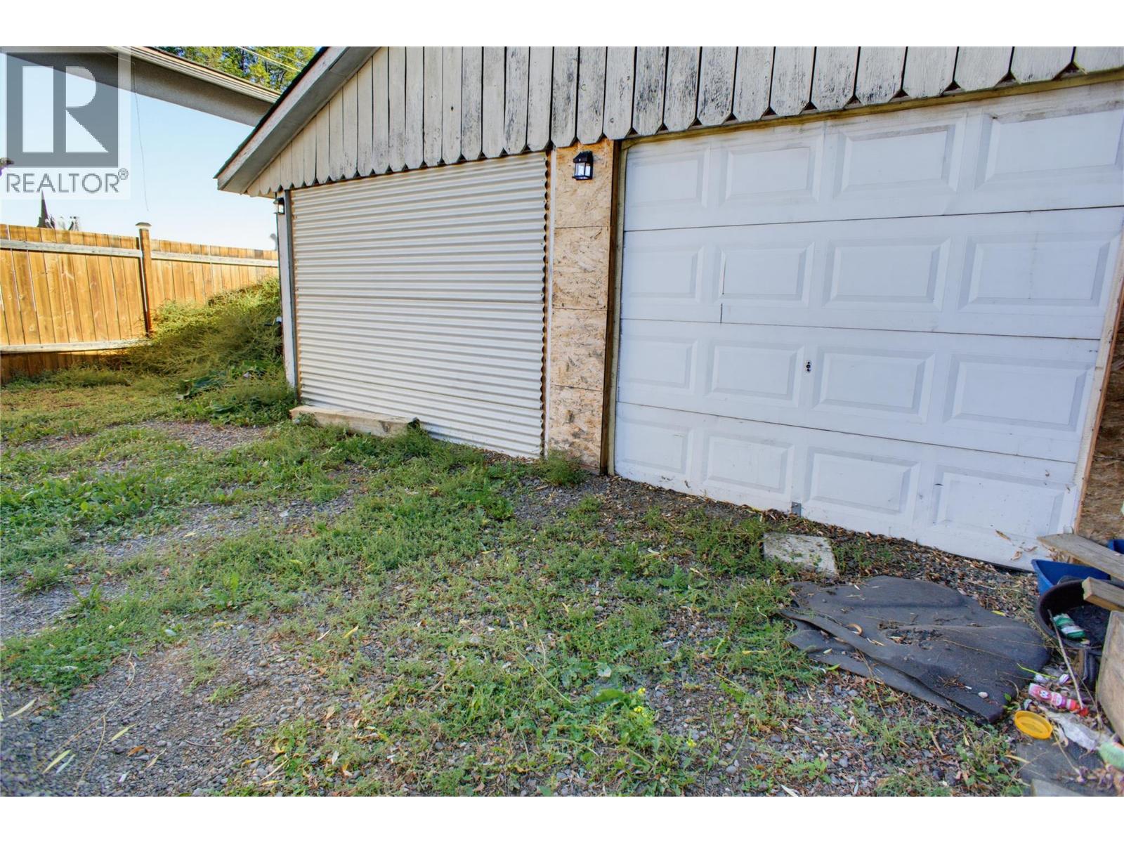 1302 Cornwall Street, Kamloops, British Columbia  V2B 2T4 - Photo 3 - 10401295