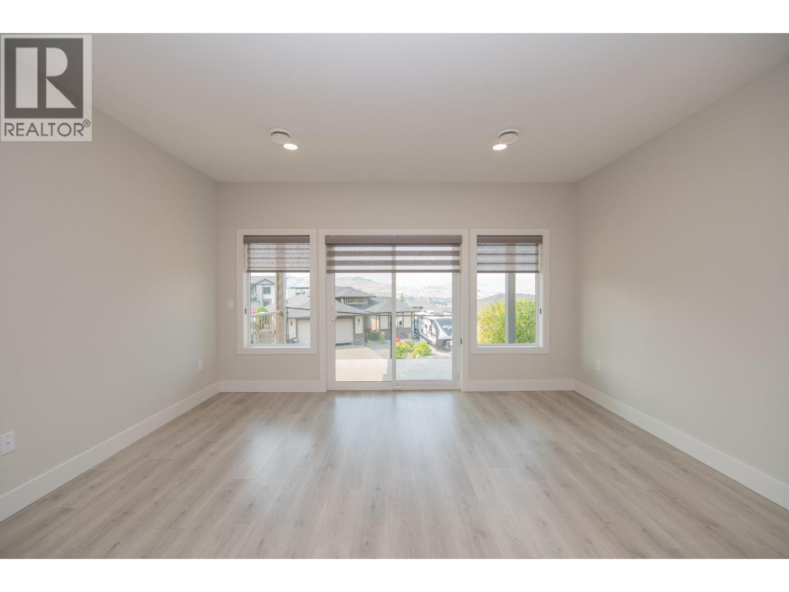 933 Mt Robson Place Unit# 97, Vernon, British Columbia  V1B 4G4 - Photo 4 - 10399119