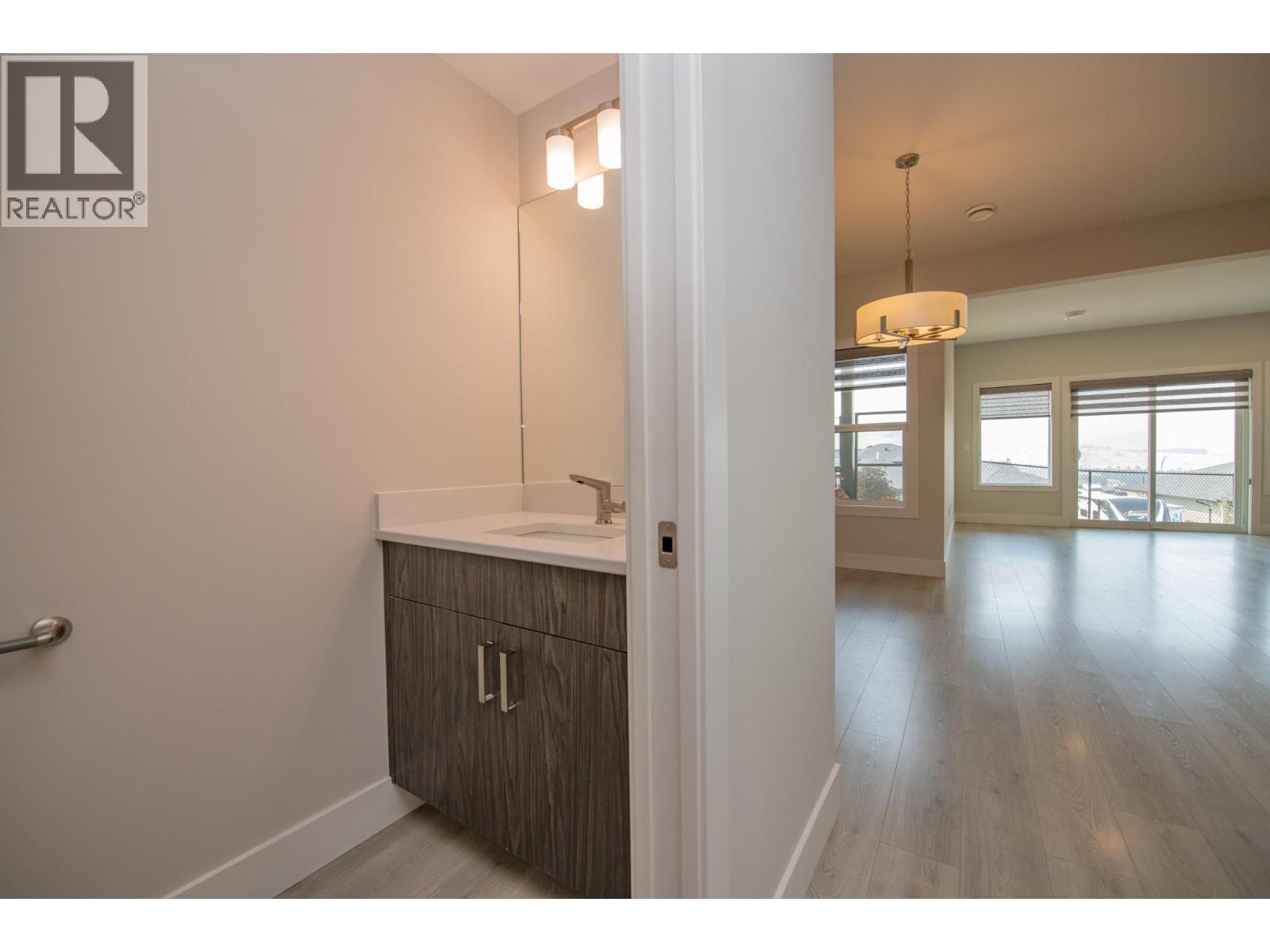 933 Mt Robson Place Unit# 97, Vernon, British Columbia  V1B 4G4 - Photo 6 - 10399119