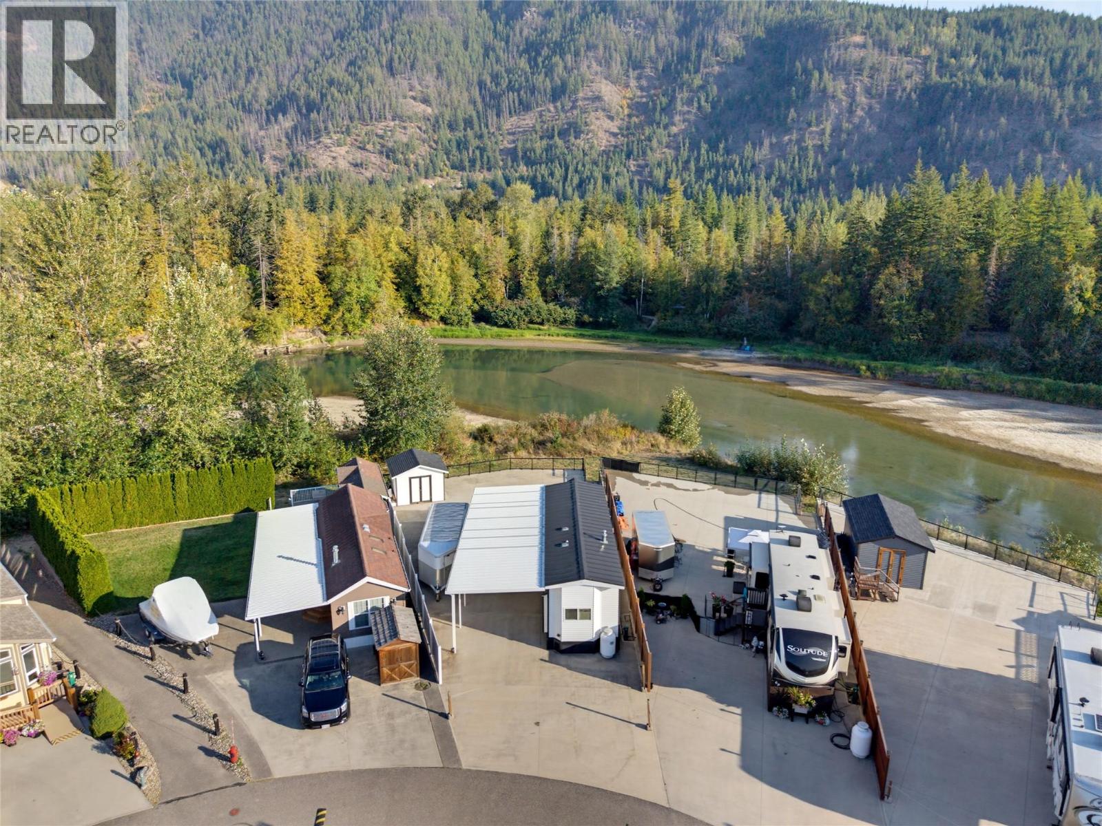 1383 Silver Sands Road Unit# 68, Sicamous, British Columbia  V0E 2V4 - Photo 1 - 10401388