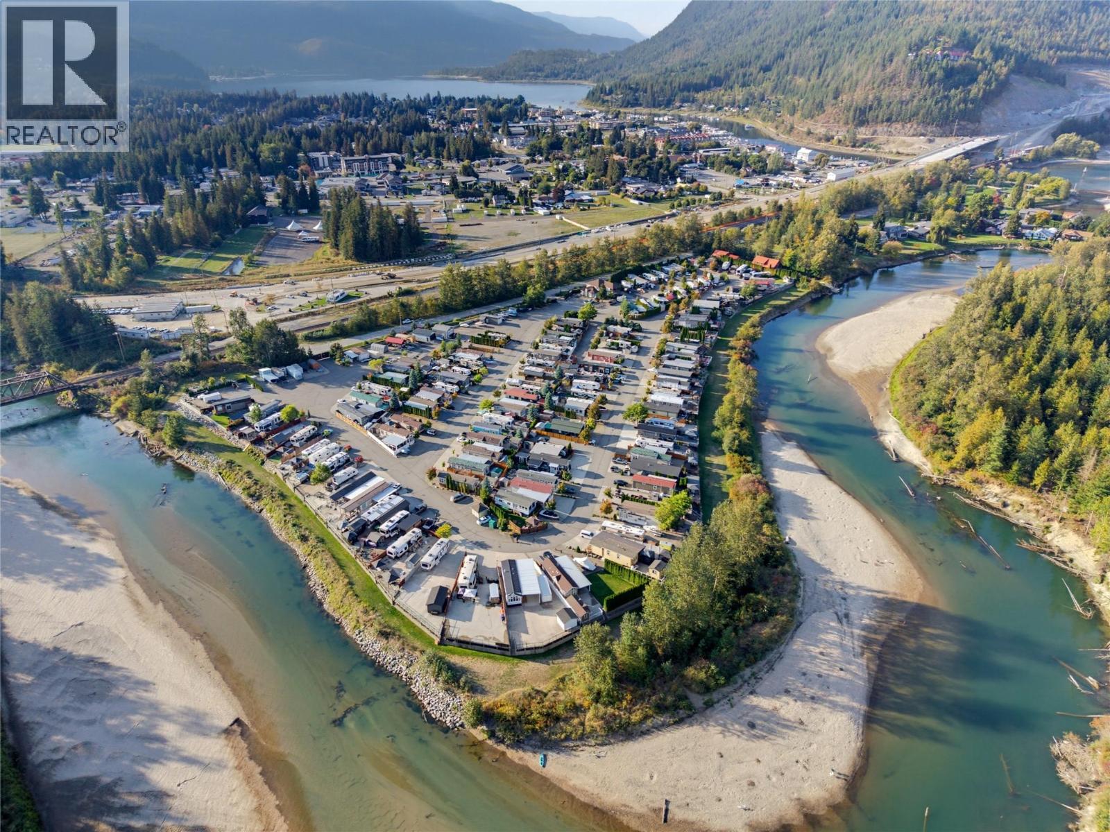 1383 Silver Sands Road Unit# 68, Sicamous, British Columbia  V0E 2V4 - Photo 3 - 10401388