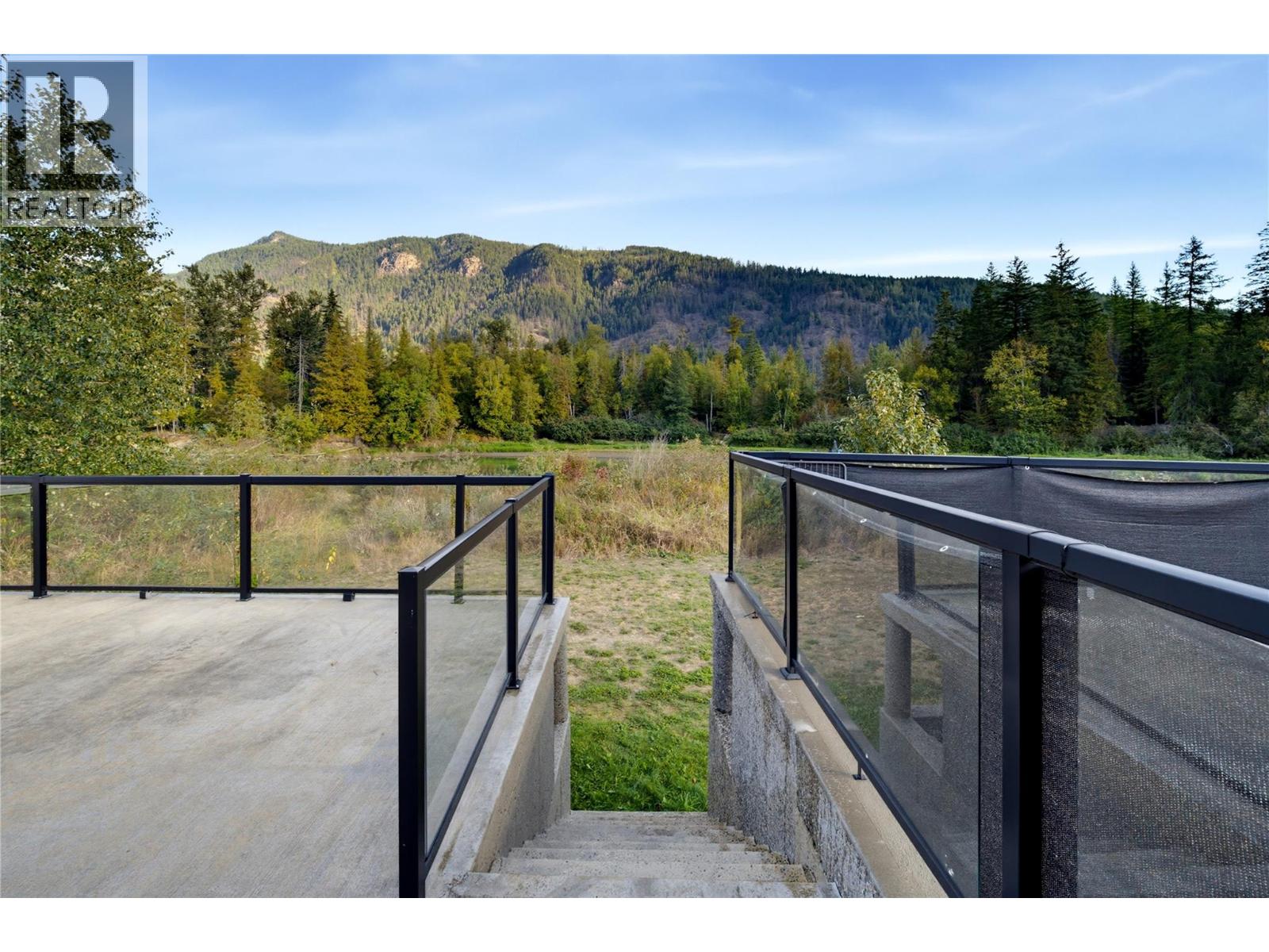 1383 Silver Sands Road Unit# 68, Sicamous, British Columbia  V0E 2V4 - Photo 8 - 10401388