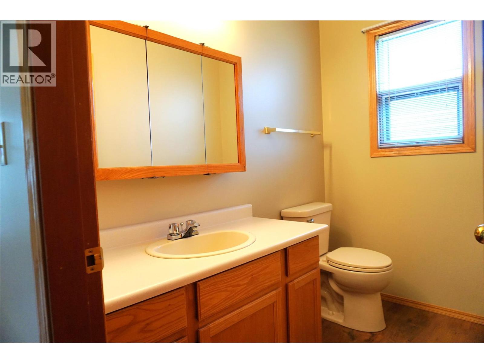 5121 Riverview Crescent, Fairmont Hot Springs, British Columbia  V0B 1L1 - Photo 8 - 10401940
