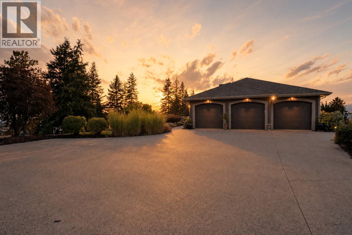 3420 Camelback Drive, Kelowna, British Columbia  V1X 8A8 - Photo 9 - 10401192
