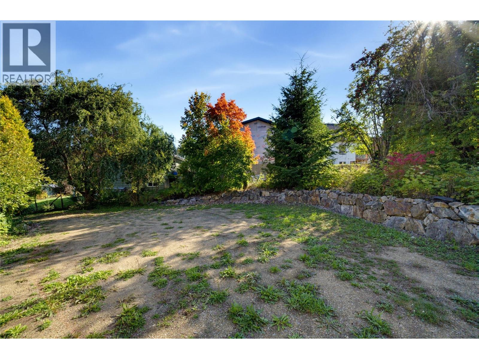 370 10 Avenue Se, Salmon Arm, British Columbia  V1E 2C3 - Photo 56 - 10401960