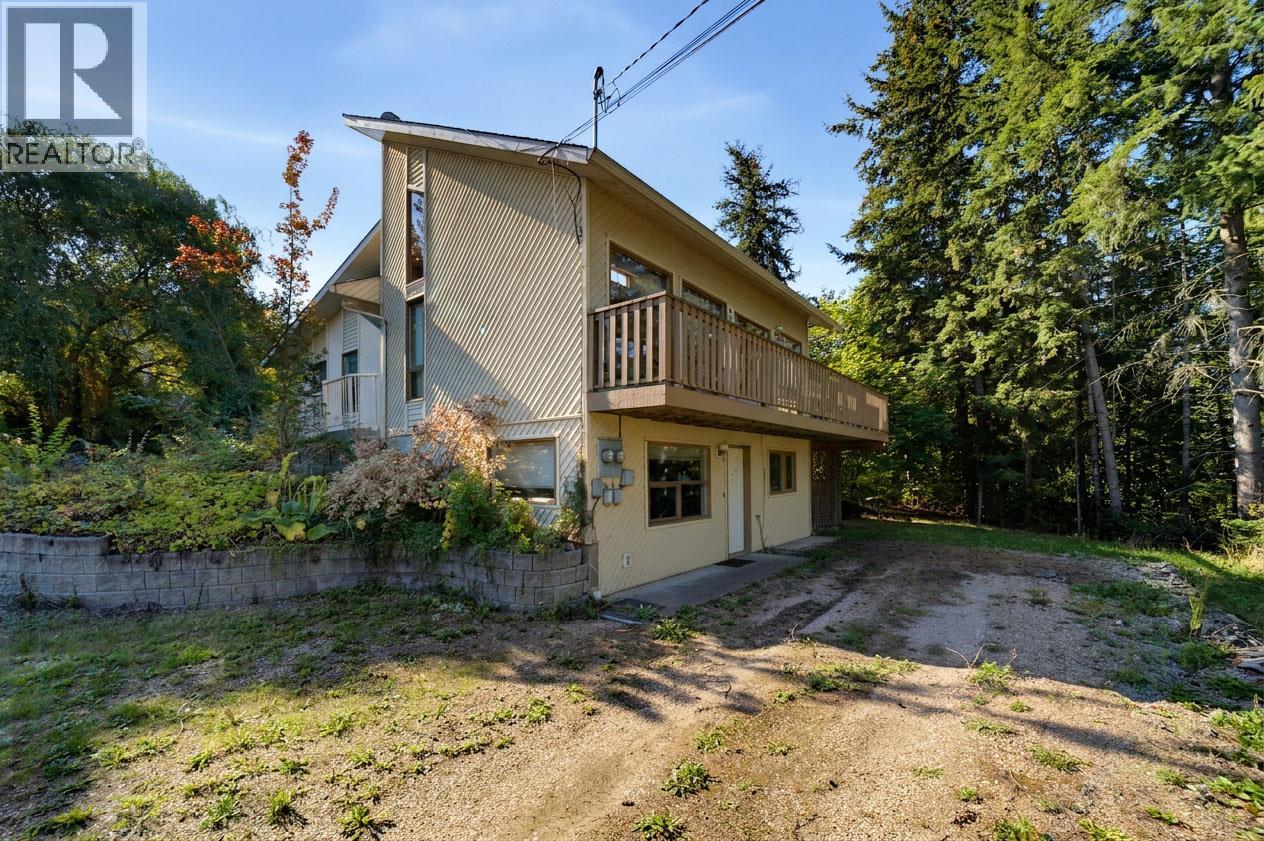 370 10 Avenue Se, Salmon Arm, British Columbia  V1E 2C3 - Photo 78 - 10401960