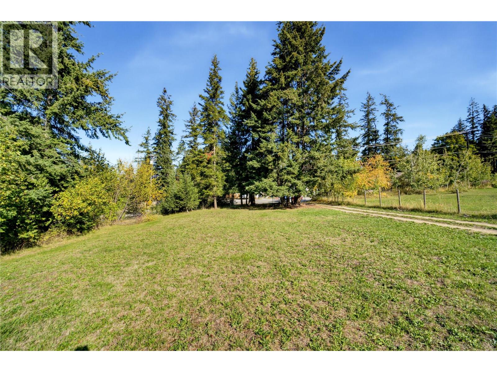 370 10 Avenue Se, Salmon Arm, British Columbia  V1E 2C3 - Photo 82 - 10401960