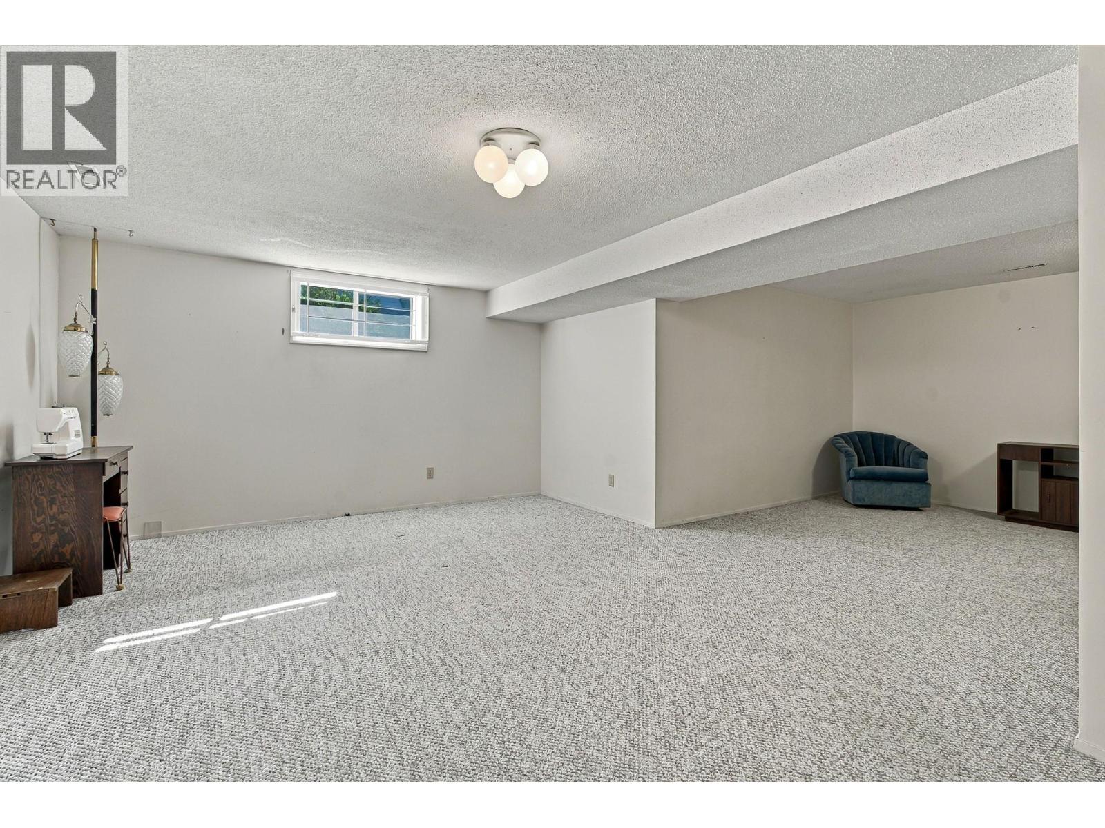 2200 Gordon Drive Unit# 34, Kelowna, British Columbia  V1Y 8T7 - Photo 26 - 10401843