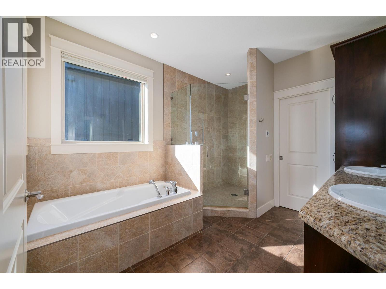 708 Traditions Crescent, Kelowna, British Columbia  V1V 2Y2 - Photo 27 - 10401511