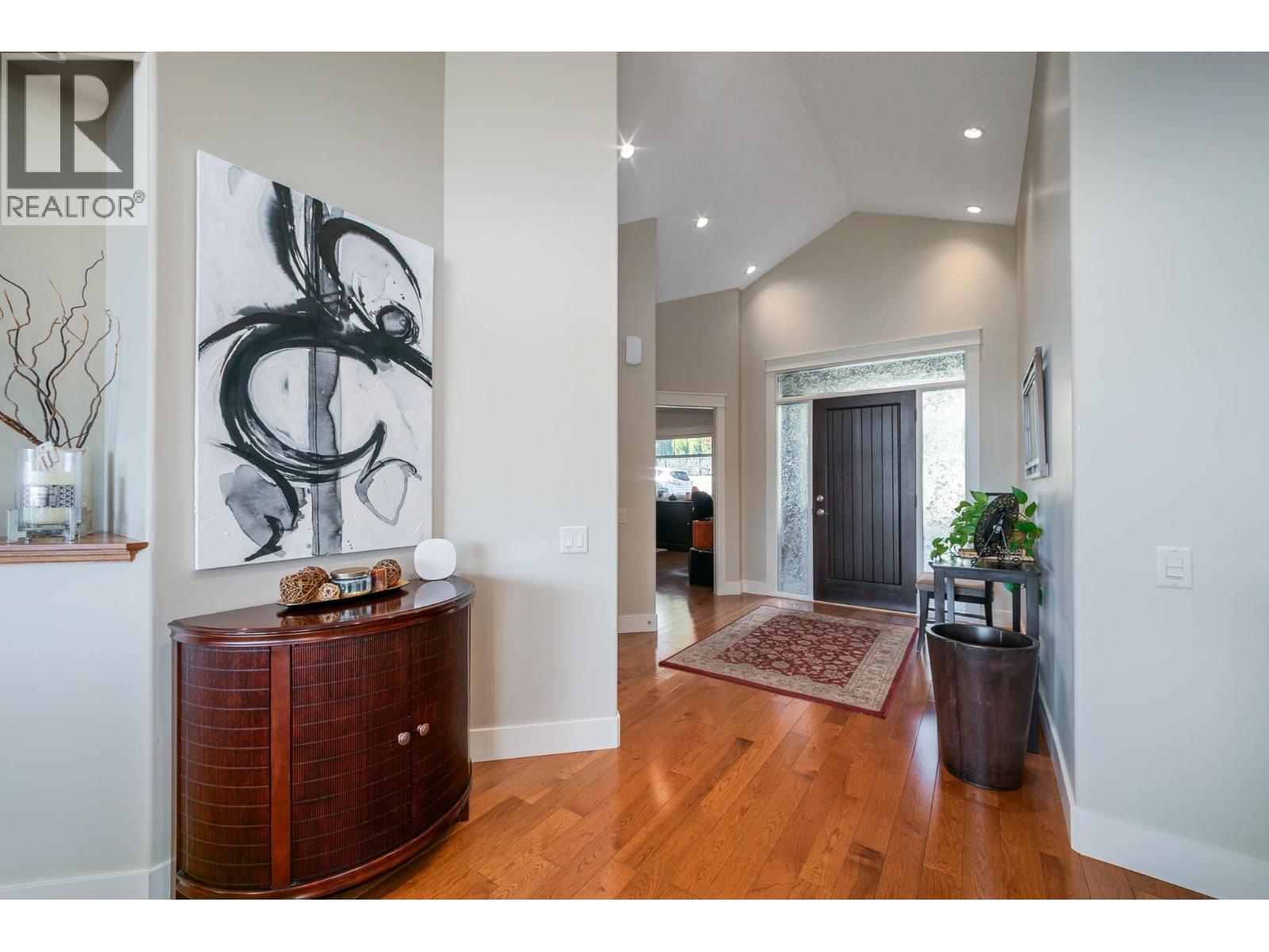 708 Traditions Crescent, Kelowna, British Columbia  V1V 2Y2 - Photo 3 - 10401511