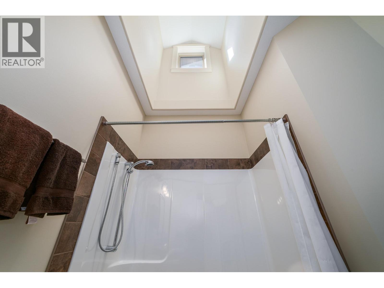 708 Traditions Crescent, Kelowna, British Columbia  V1V 2Y2 - Photo 34 - 10401511