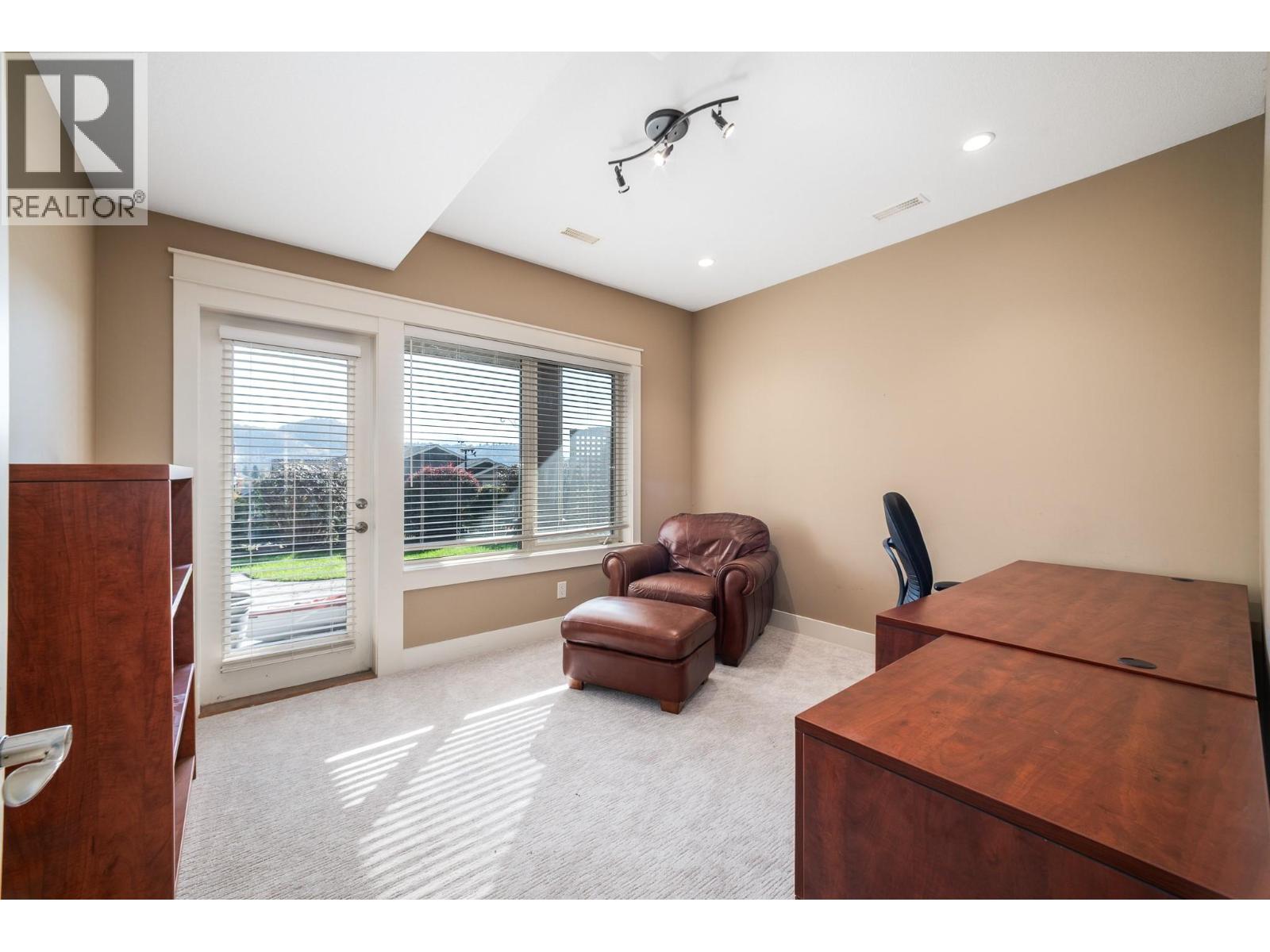 708 Traditions Crescent, Kelowna, British Columbia  V1V 2Y2 - Photo 57 - 10401511