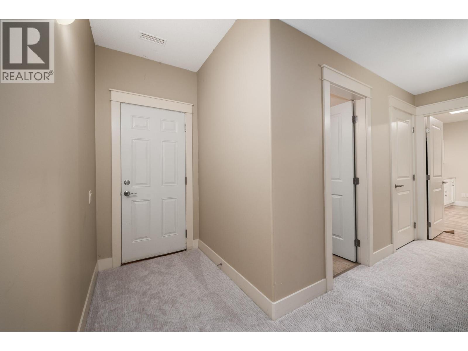 708 Traditions Crescent, Kelowna, British Columbia  V1V 2Y2 - Photo 64 - 10401511