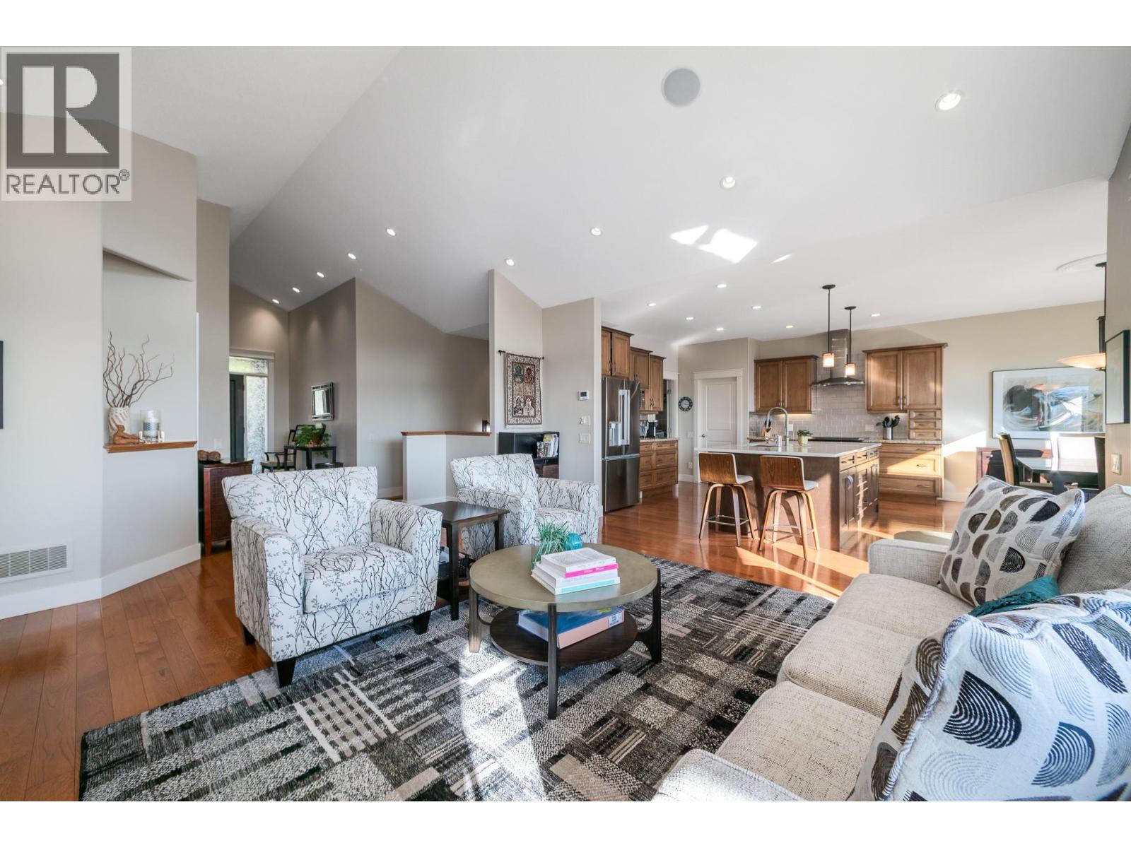 708 Traditions Crescent, Kelowna, British Columbia  V1V 2Y2 - Photo 9 - 10401511