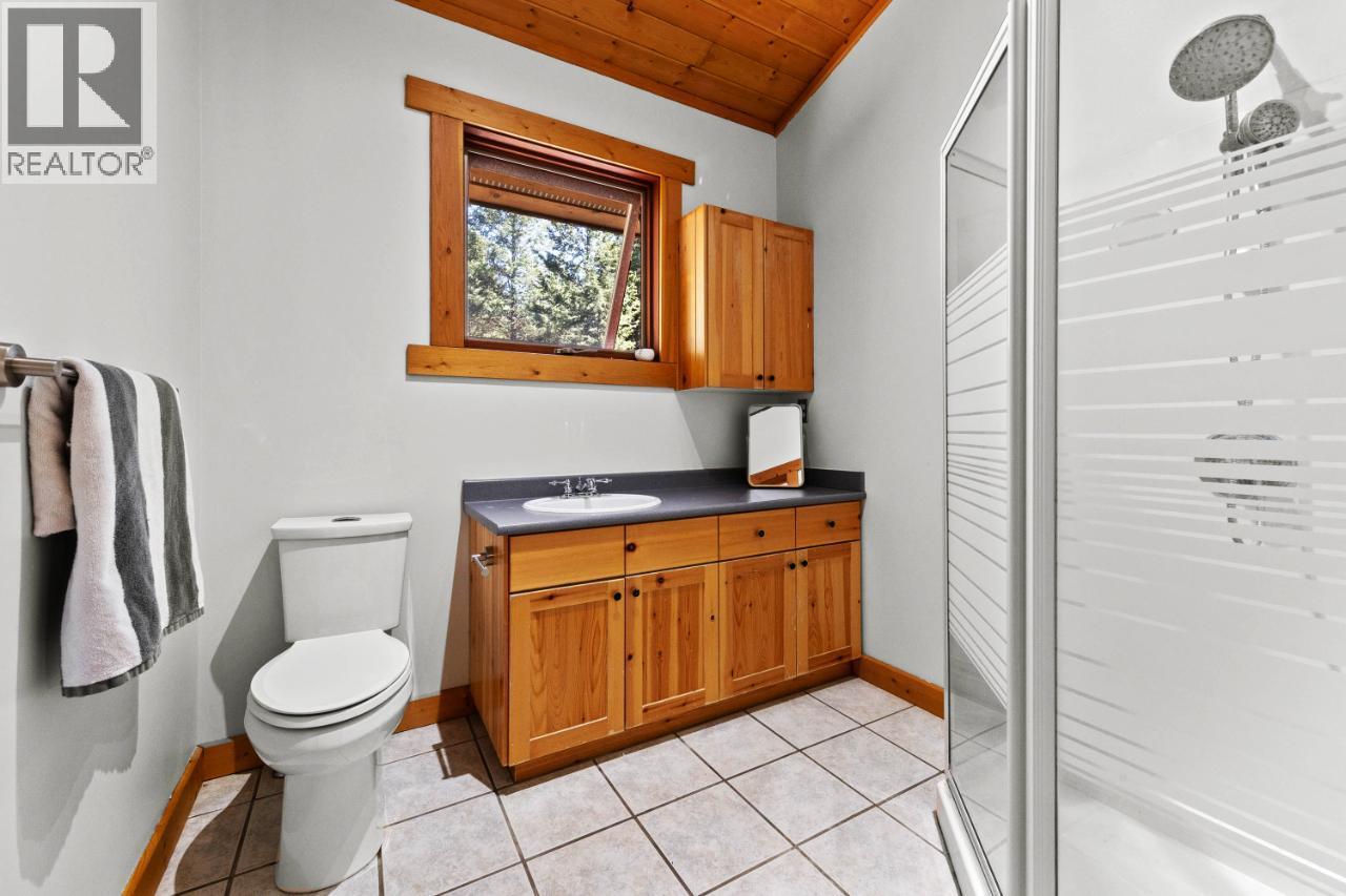 2943 Piva Road, Kamloops, British Columbia  V0E 3E1 - Photo 14 - 10401967