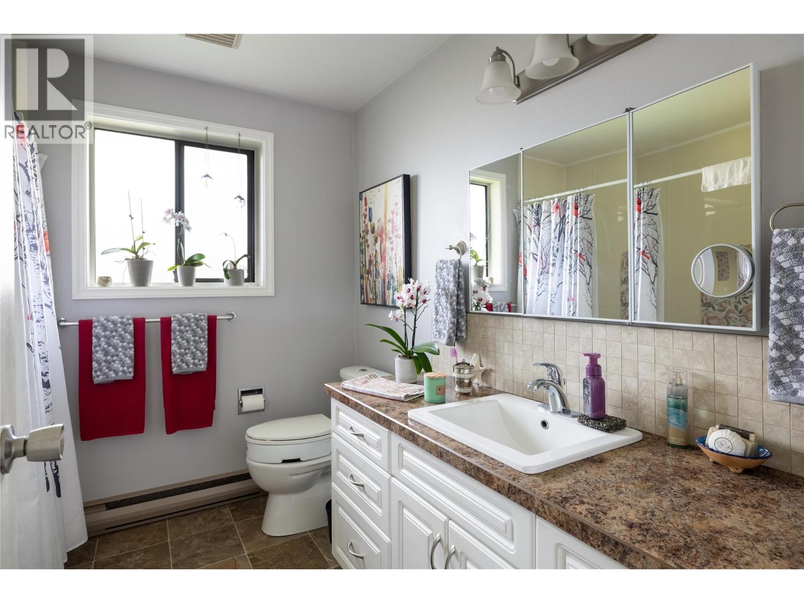 537 Robin Road, Vernon, British Columbia  V1B 3B2 - Photo 18 - 10401933