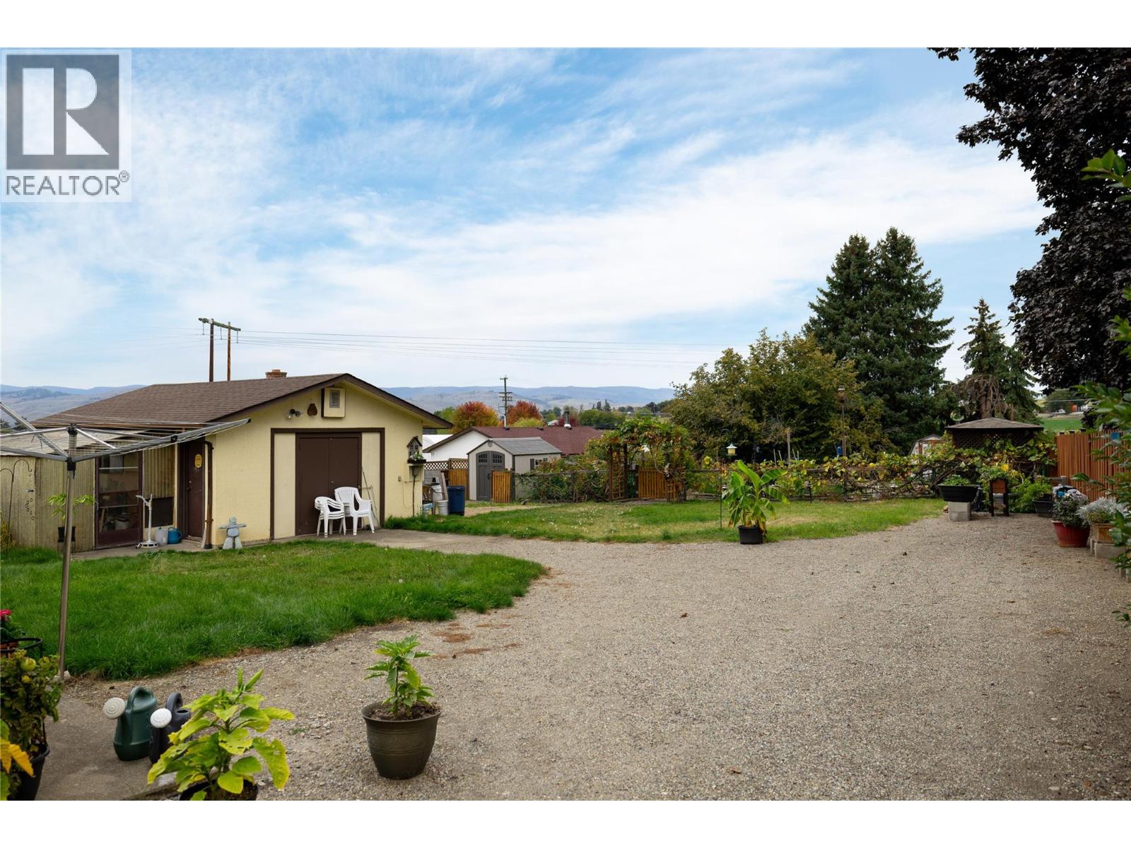 537 Robin Road, Vernon, British Columbia  V1B 3B2 - Photo 34 - 10401933
