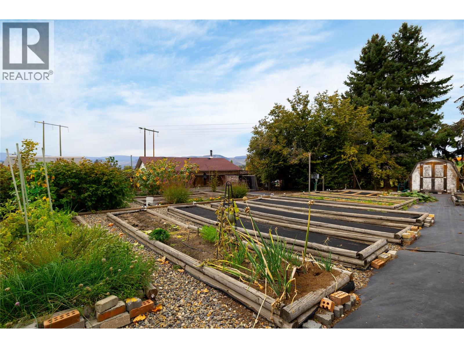 537 Robin Road, Vernon, British Columbia  V1B 3B2 - Photo 44 - 10401933