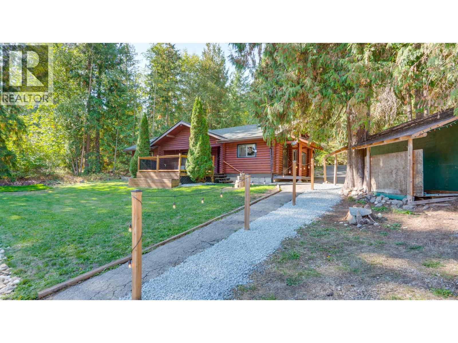 2452 Forest Drive, Blind Bay, British Columbia  V0E 1H2 - Photo 1 - 10401796