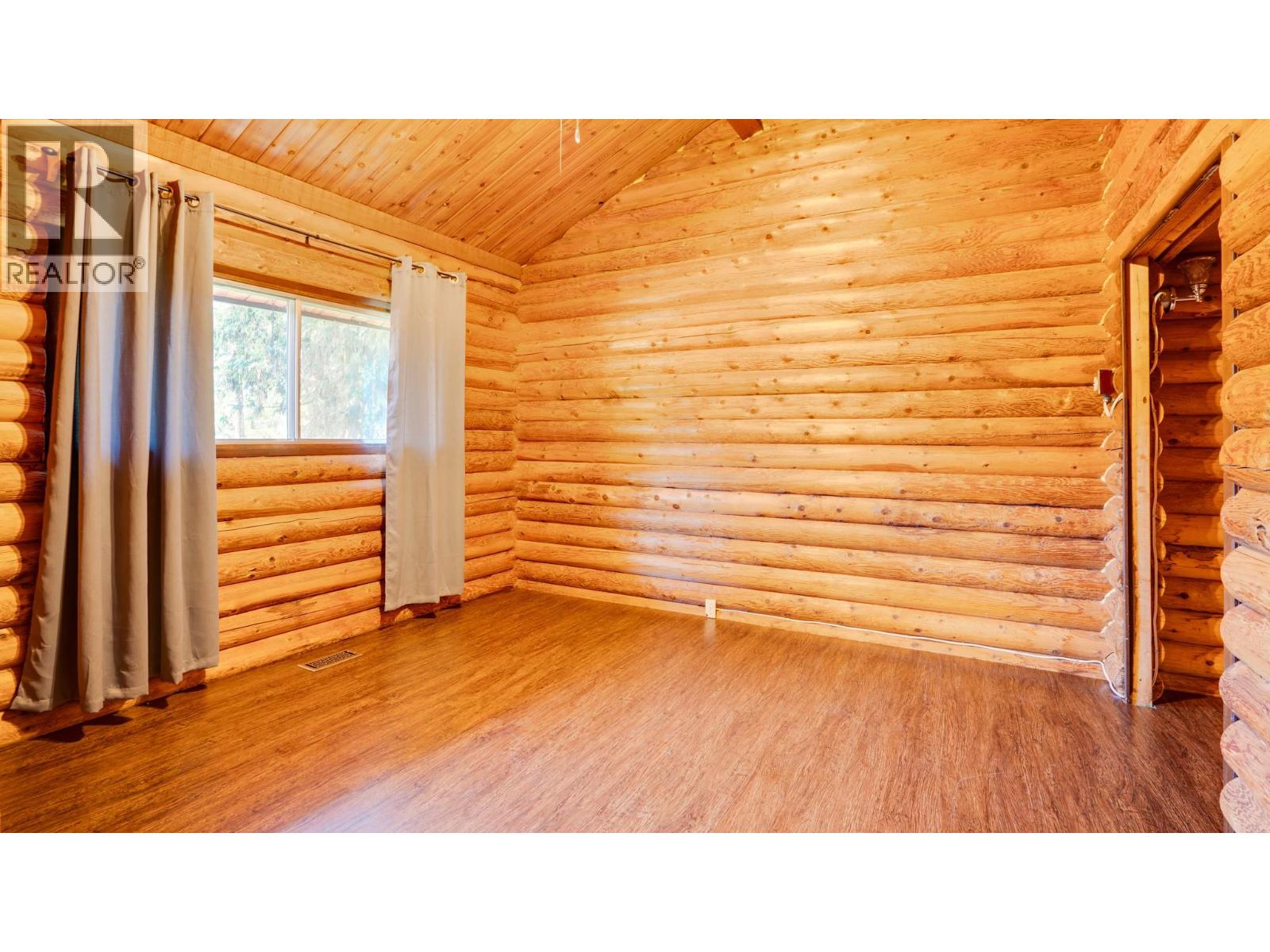 2452 Forest Drive, Blind Bay, British Columbia  V0E 1H2 - Photo 11 - 10401796