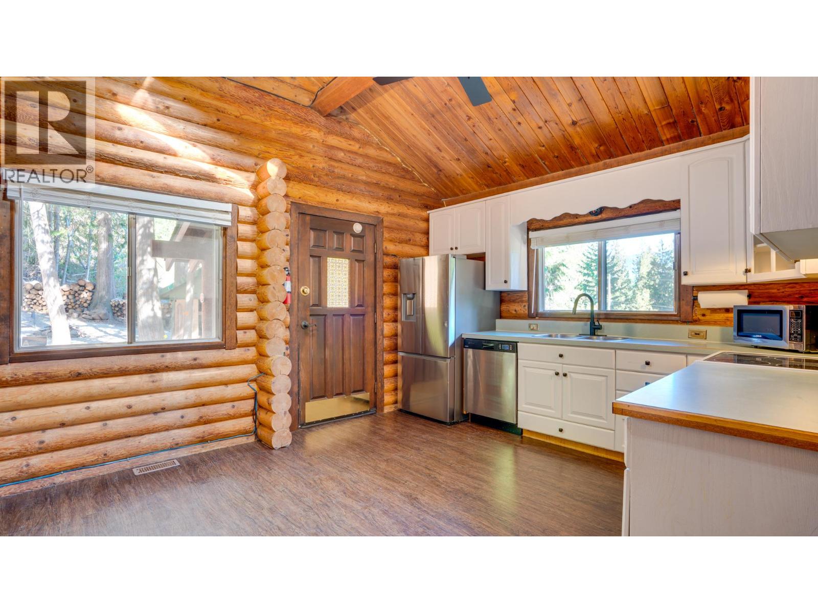 2452 Forest Drive, Blind Bay, British Columbia  V0E 1H2 - Photo 27 - 10401796