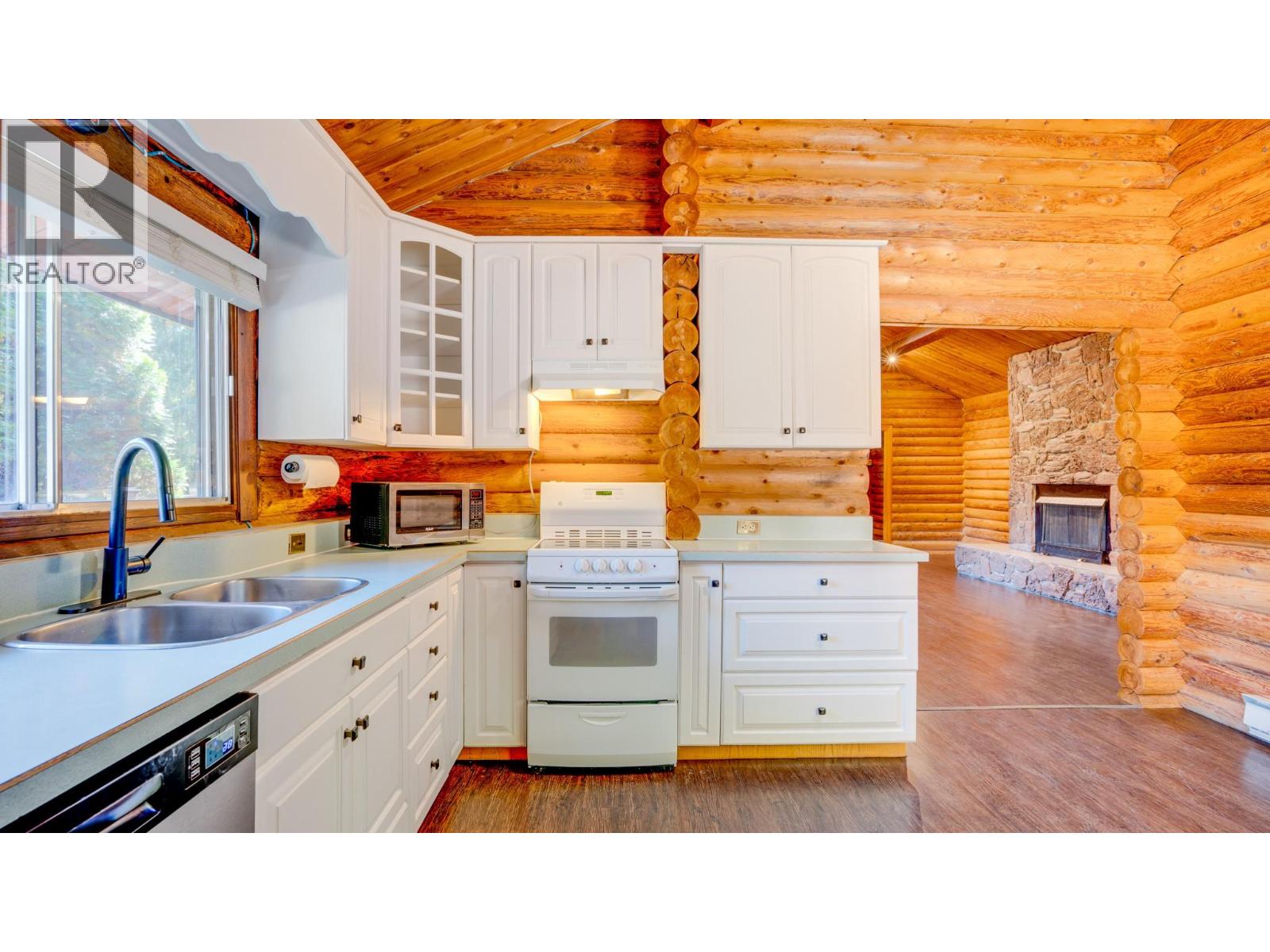 2452 Forest Drive, Blind Bay, British Columbia  V0E 1H2 - Photo 28 - 10401796