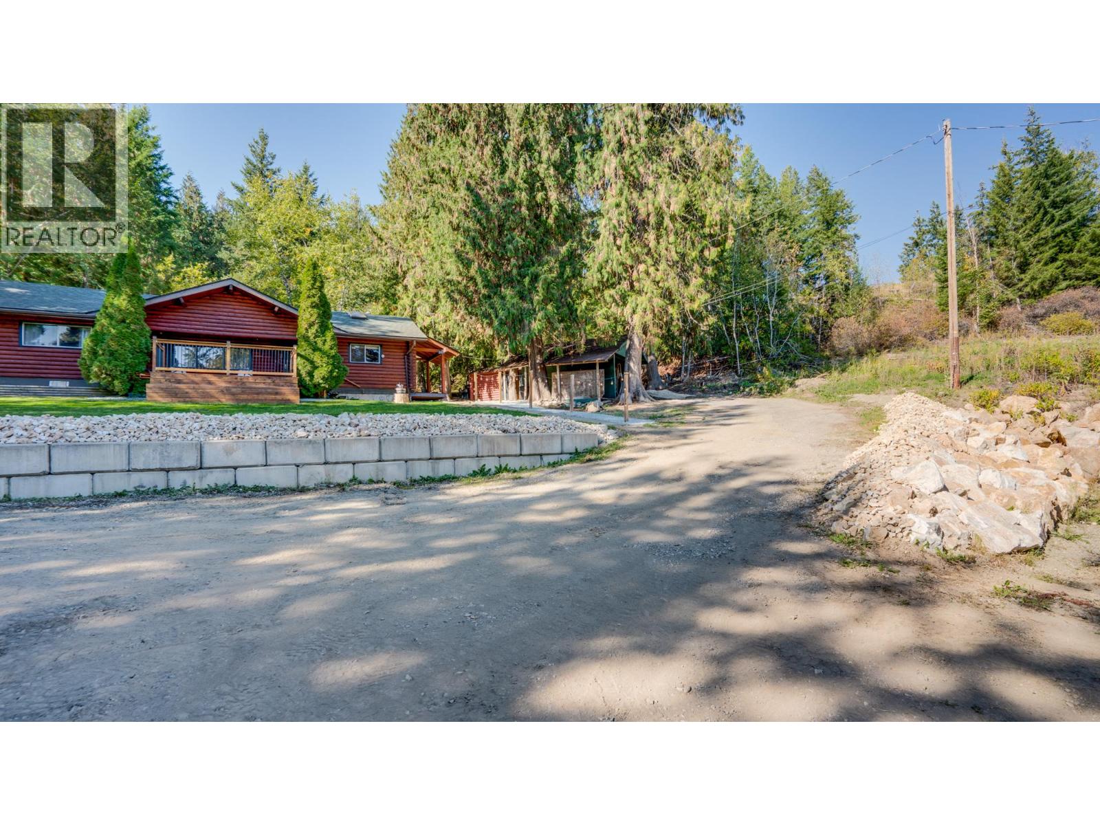 2452 Forest Drive, Blind Bay, British Columbia  V0E 1H2 - Photo 38 - 10401796