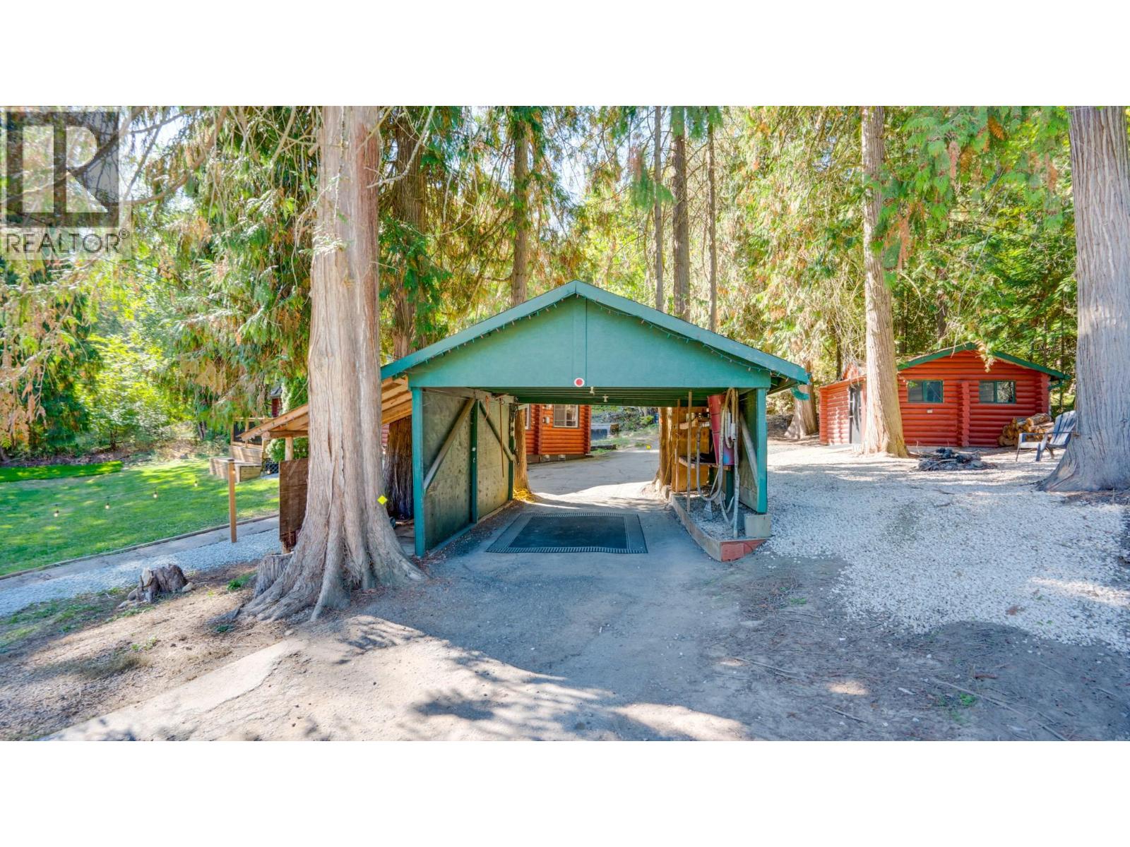 2452 Forest Drive, Blind Bay, British Columbia  V0E 1H2 - Photo 39 - 10401796