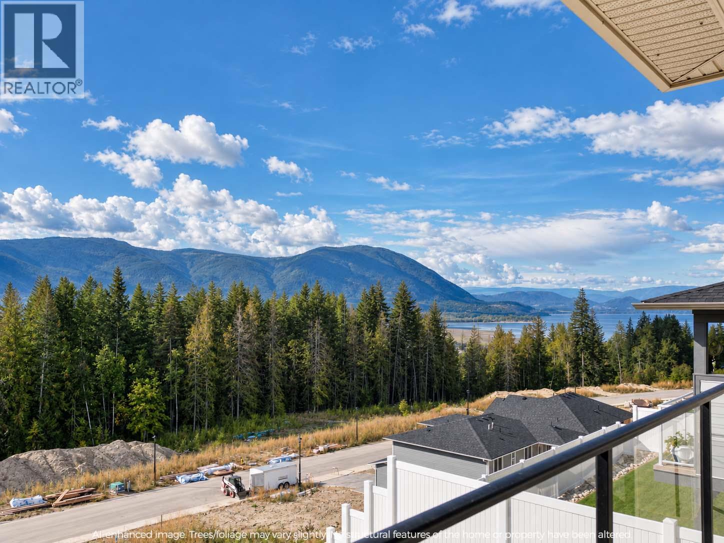 1741 9th Street Se, Salmon Arm, British Columbia  V1E 0G9 - Photo 2 - 10401738