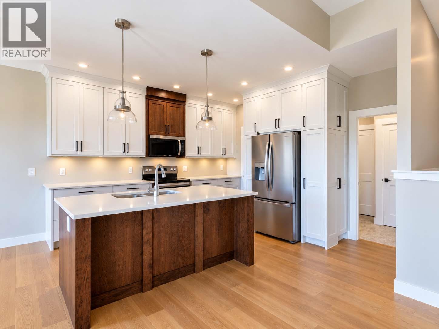 1741 9th Street Se, Salmon Arm, British Columbia  V1E 0G9 - Photo 9 - 10401738