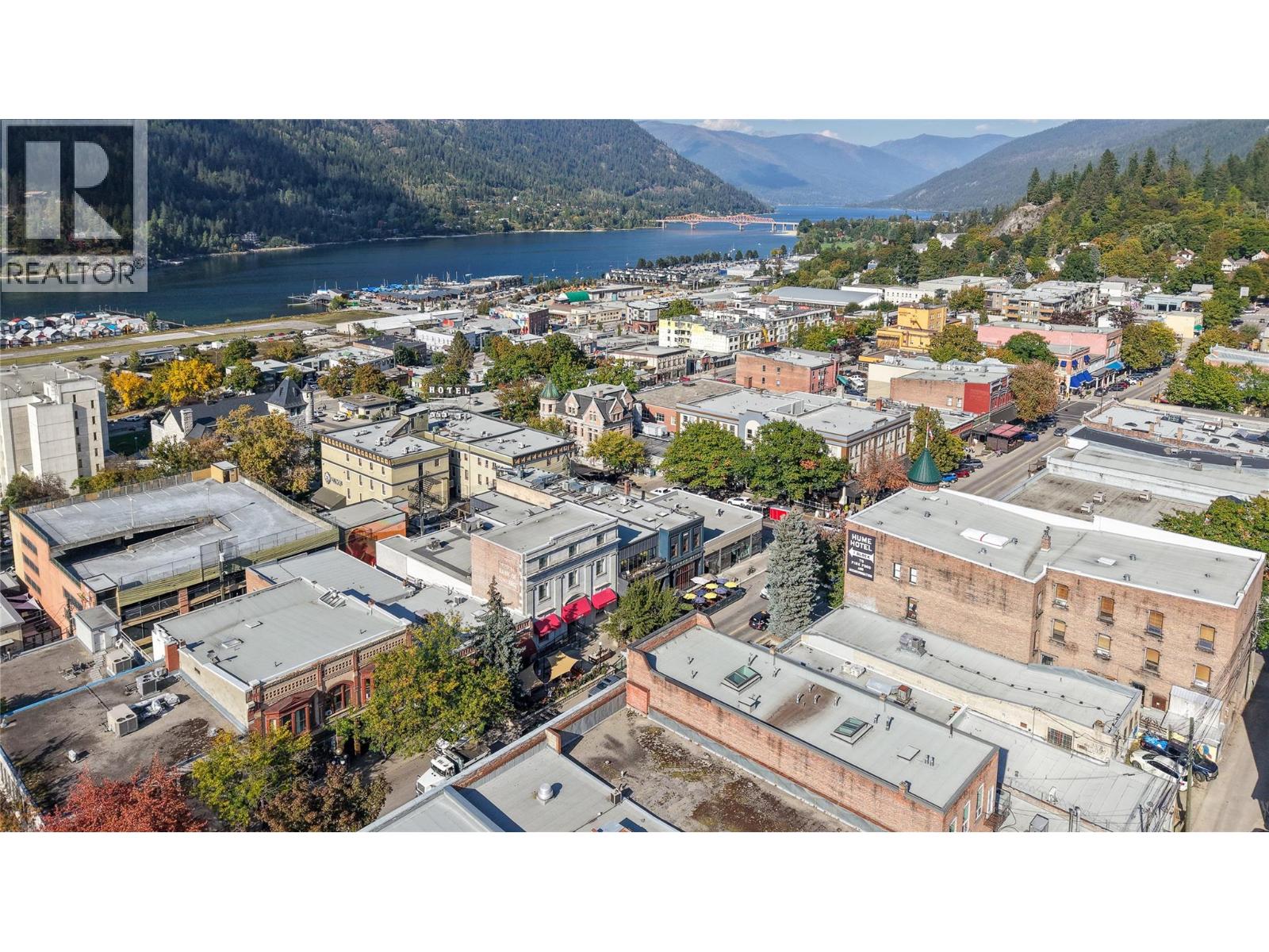 446 Baker Street, Nelson, British Columbia  V1L 4H8 - Photo 59 - 10401042
