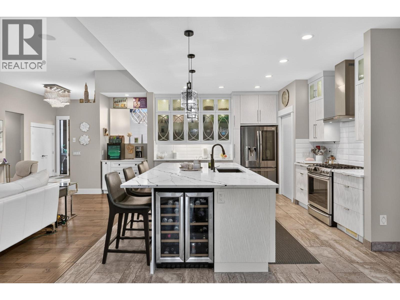 3109 Capistrano Court, Kelowna, British Columbia  V1V 2A3 - Photo 11 - 10401399