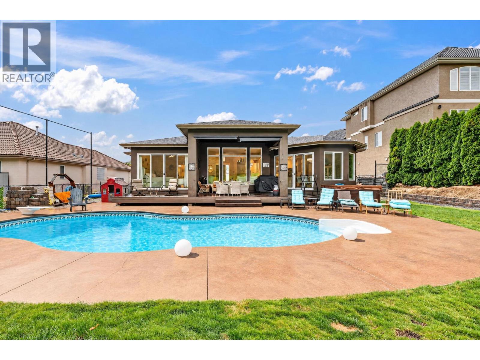 3109 Capistrano Court, Kelowna, British Columbia  V1V 2A3 - Photo 3 - 10401399
