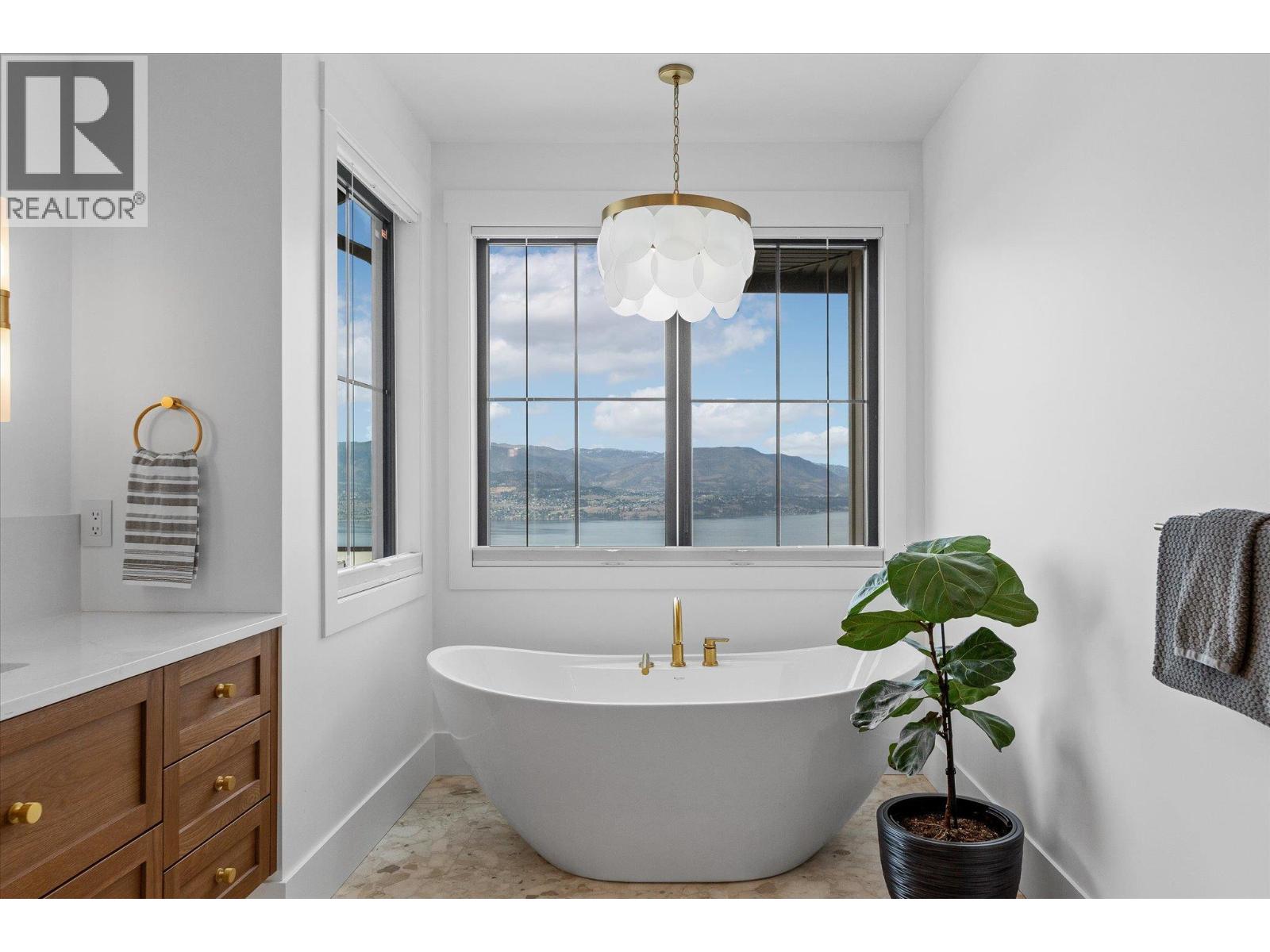 5631 Upper Mission Court, Kelowna, British Columbia  V1W 0C5 - Photo 46 - 10401241