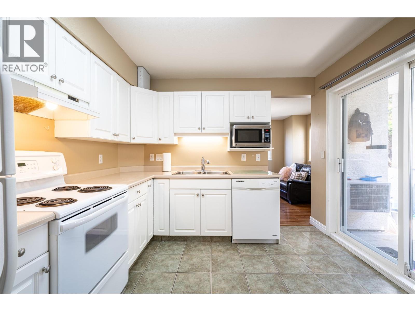 650 3 Street Sw Unit# 112, Salmon Arm, British Columbia  V1E 1P6 - Photo 14 - 10400980