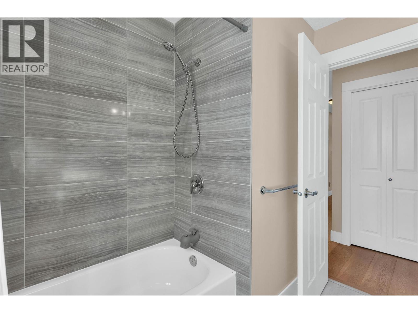 2245 Thacker Drive, West Kelowna, British Columbia  V1Z 1V5 - Photo 21 - 10401989